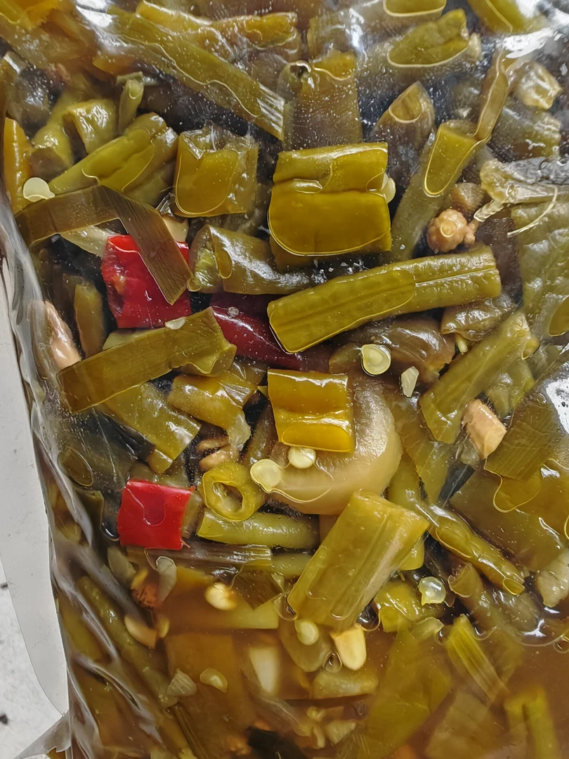 混合辣椒块，偏麻，偏辣，洋姜，韭菜，芹菜，