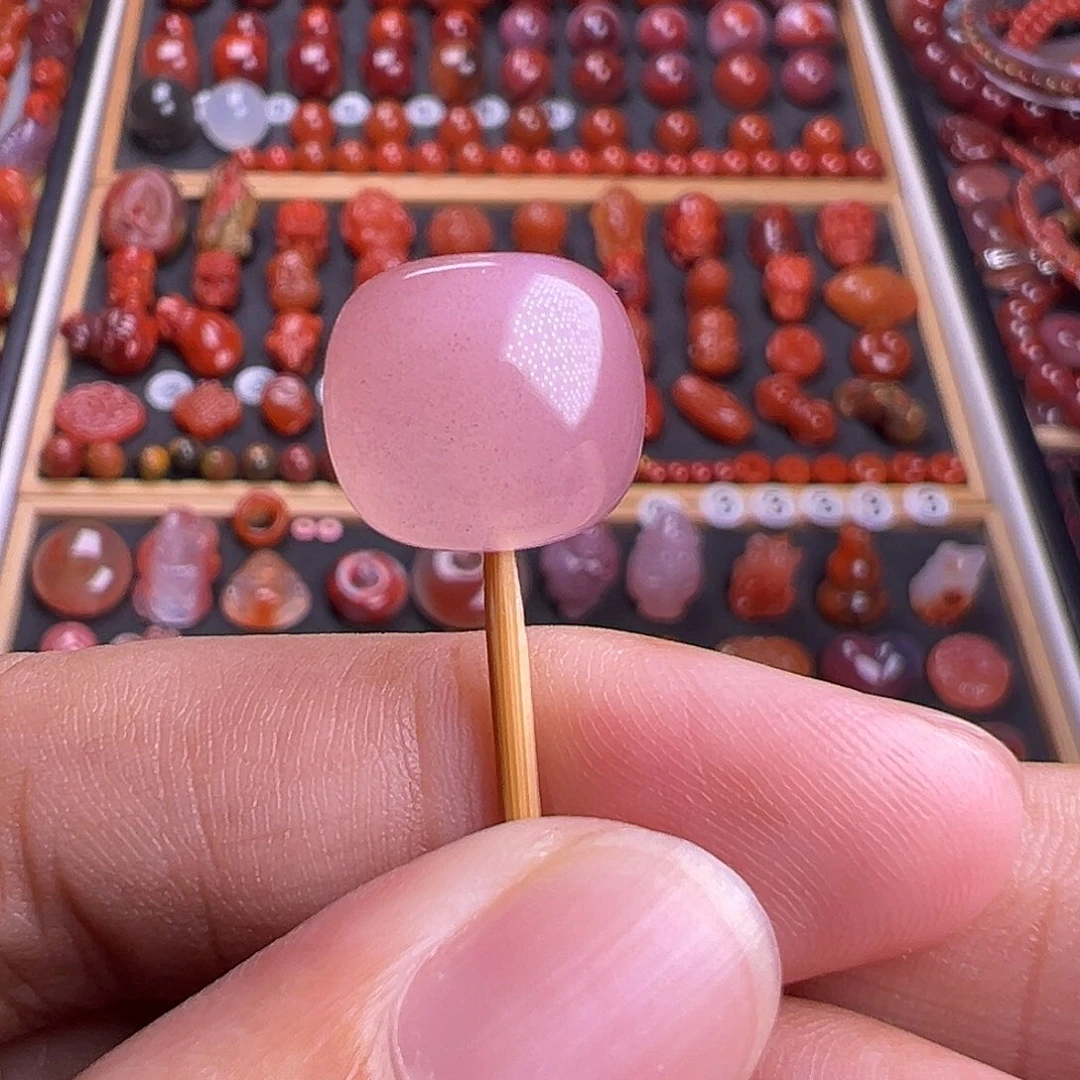 南红玛瑙未镶嵌珠宝奇石粉紫老型珠13mm