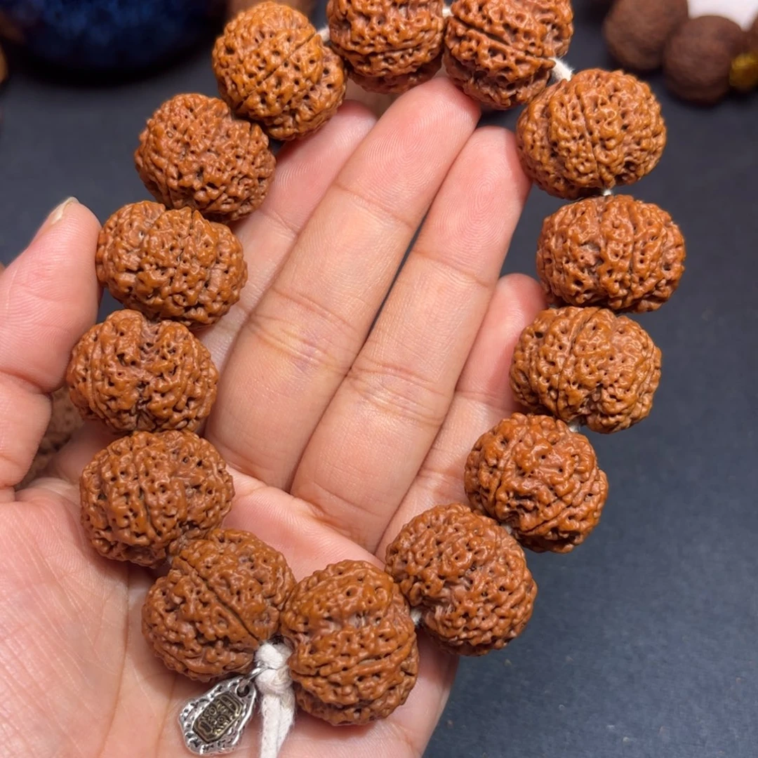 奕***你手串金刚菩提满天星蜂王菠萝蜜22mm