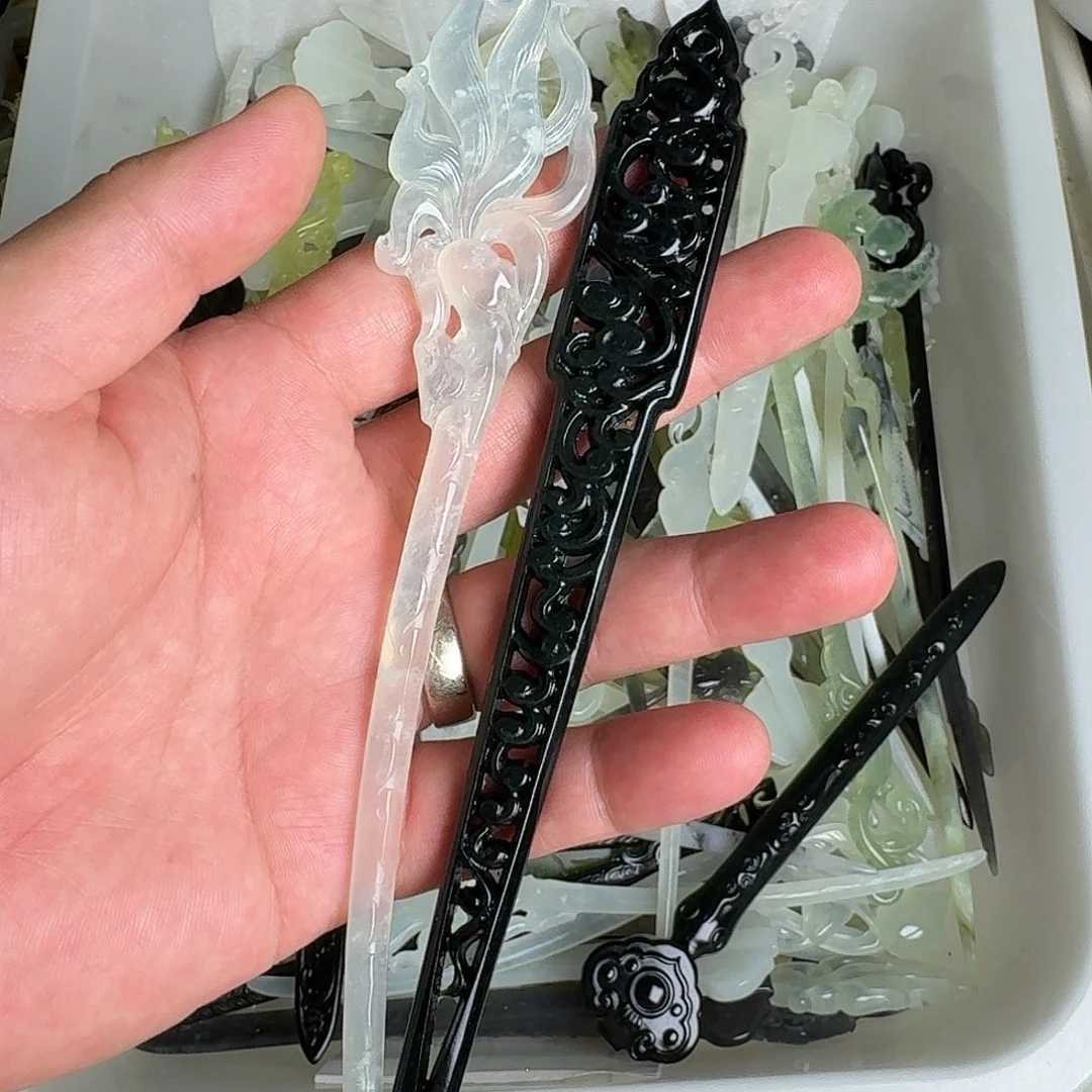 叫***们蛇纹石玉未镶嵌发饰