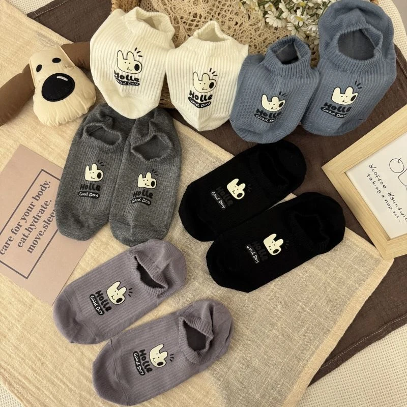 袜子女船袜纯棉春夏季不掉跟隐形袜可爱卡通低帮浅口烫印短袜女款