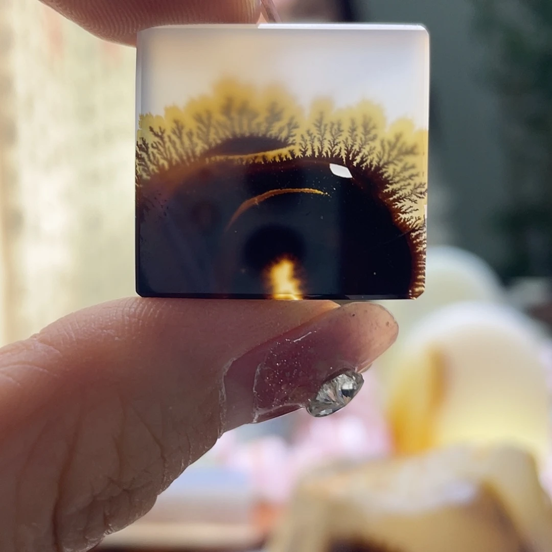 玛瑙/玉髓未镶嵌珠宝奇石