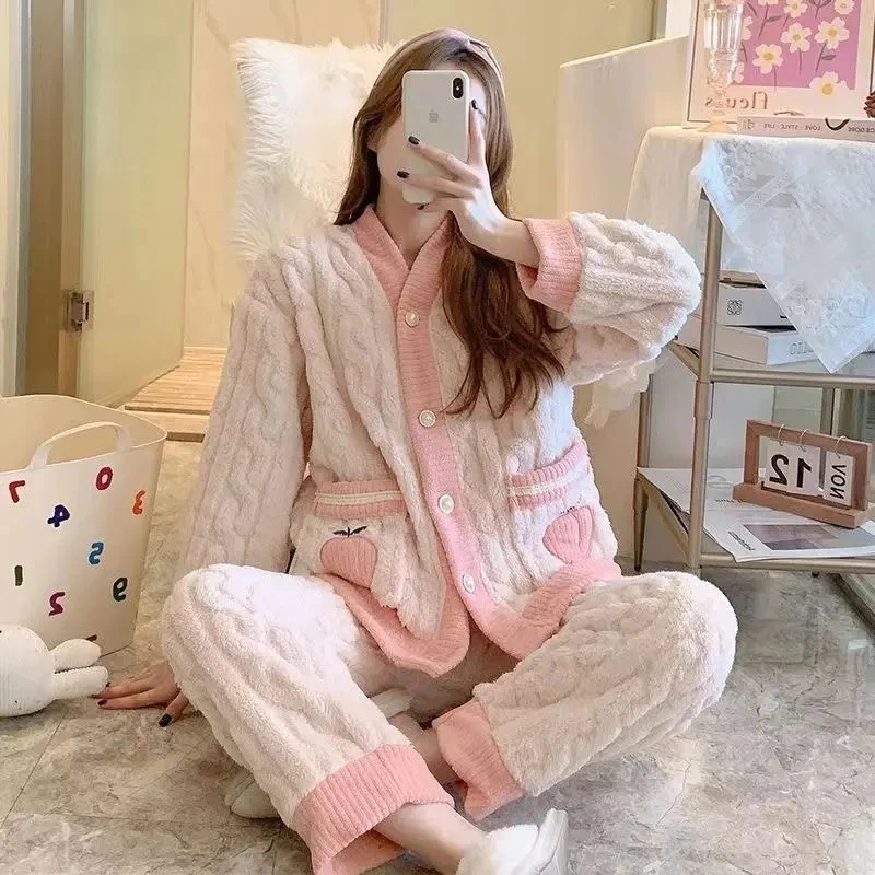 睡衣秋冬女珊瑚绒加厚加绒水蜜桃保暖可爱学生可外穿家居服套装