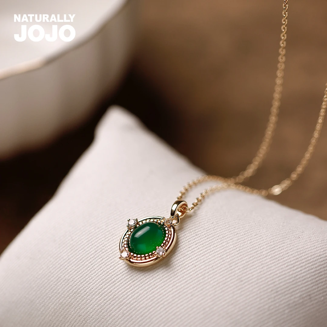 铜合金锆石项链 法式复古轻奢绿色椭圆吊坠项链时尚气质颈链小众