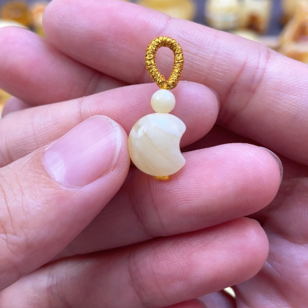 未镶嵌琥珀裸石蜜蜡