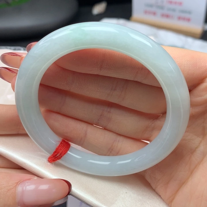 翡翠手镯未镶嵌55圆条