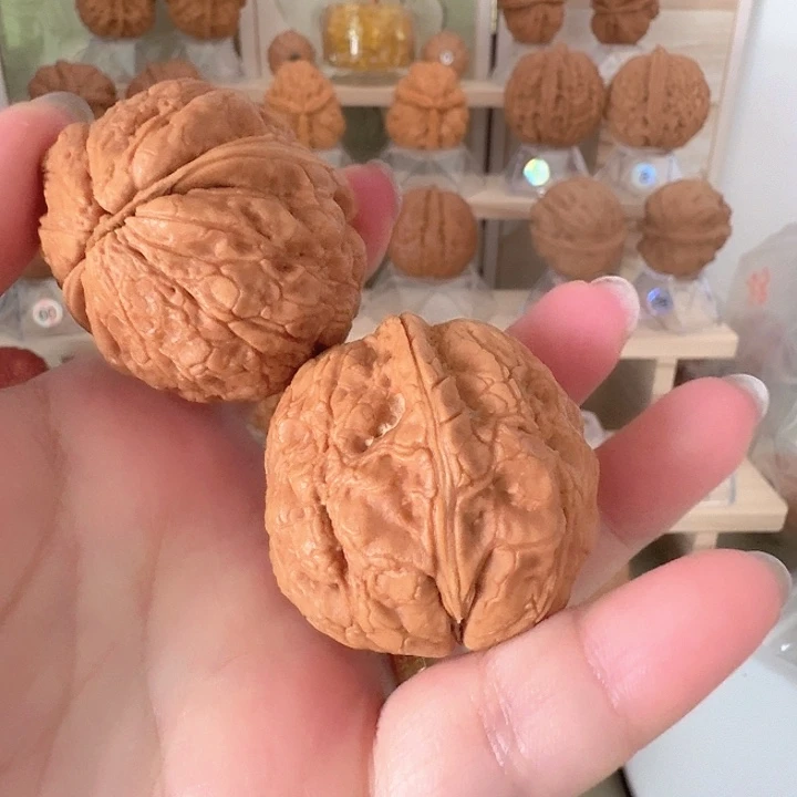 开***心把件文玩核桃金丝大绣球