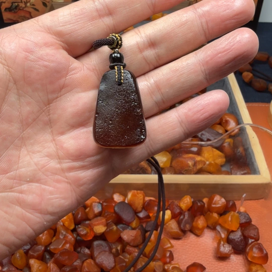 蜜蜡未镶嵌吊坠(赠链)