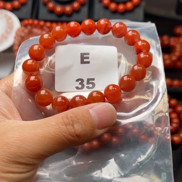 南红玛瑙未镶嵌多样性发货默认微瑕称重10mm