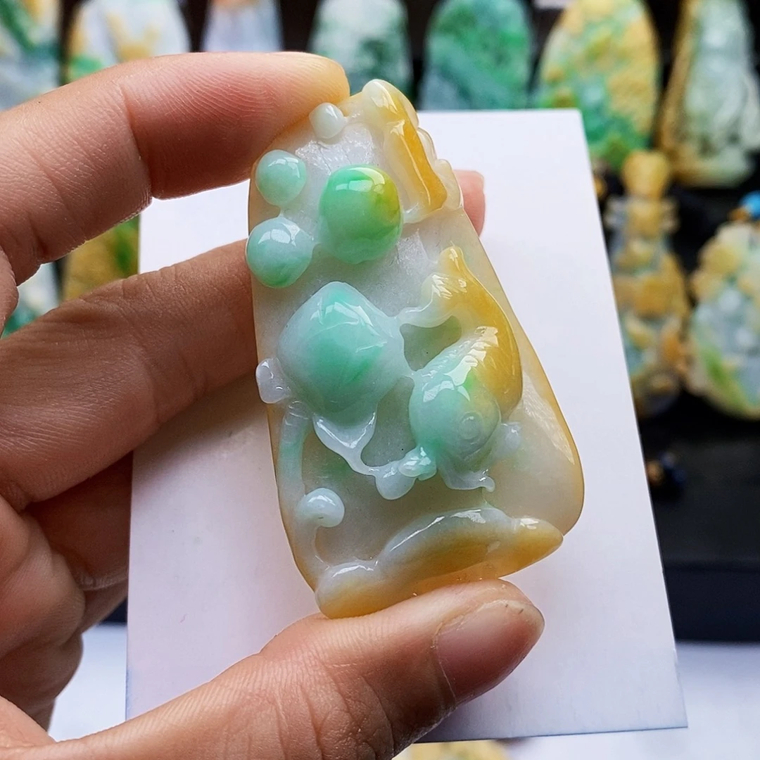 颈饰未镶嵌翡翠翡翠A货一物一证