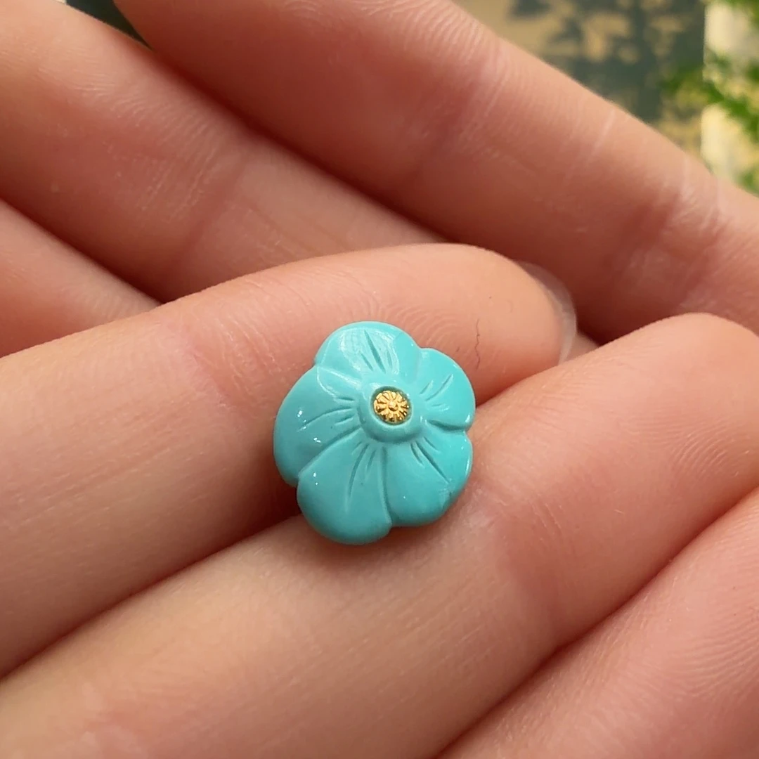 绿松石未镶嵌颈饰