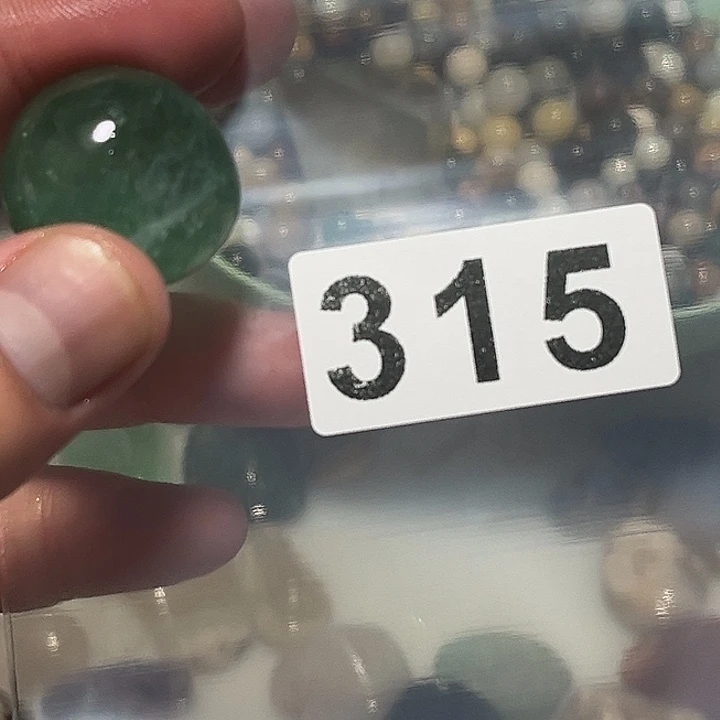 未镶嵌水晶大型摆件（非配饰）