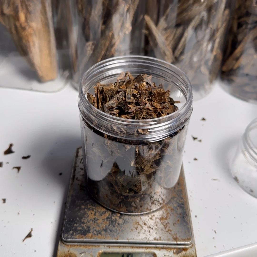 斑纹漆（虎斑木）用**6海南红骨沉水100