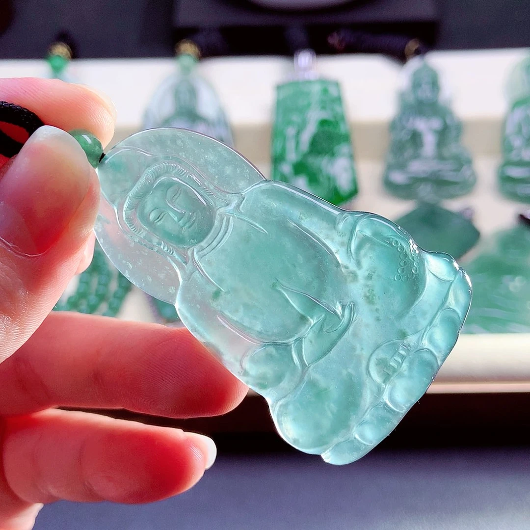 【闪购商品】颈饰未镶嵌翡翠天然