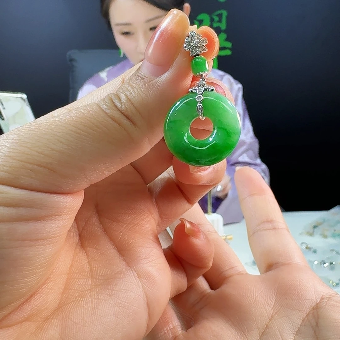 翡翠吊坠(不含链)18K金镶嵌18k镶嵌