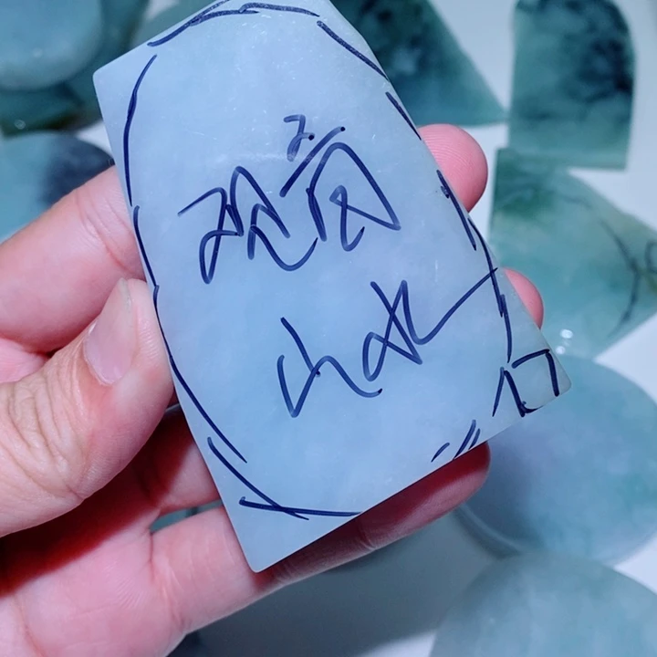壹***乐未镶嵌定制翡翠翡翠首饰