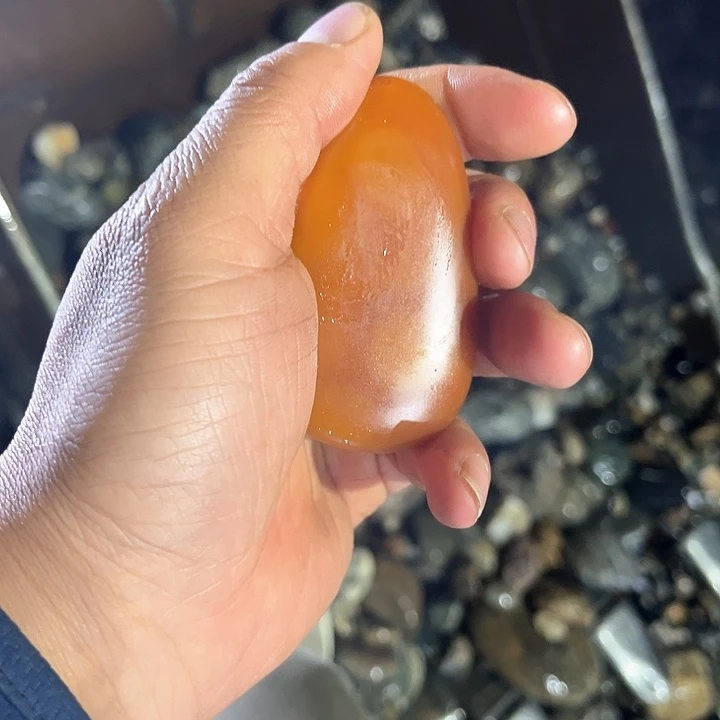 未镶嵌和田玉（糖玉）珠宝奇石