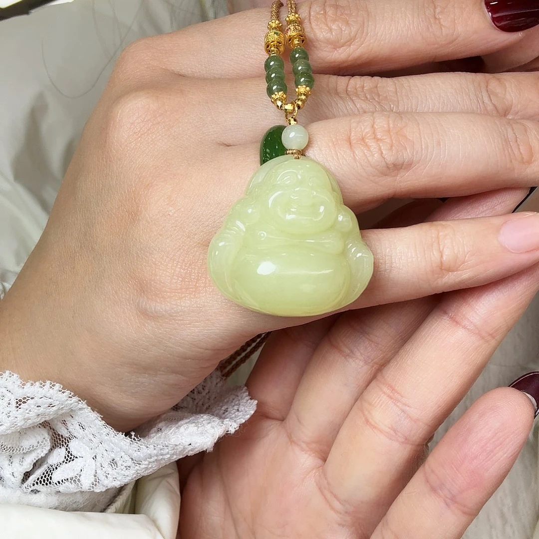 汐****和田玉未镶嵌颈饰