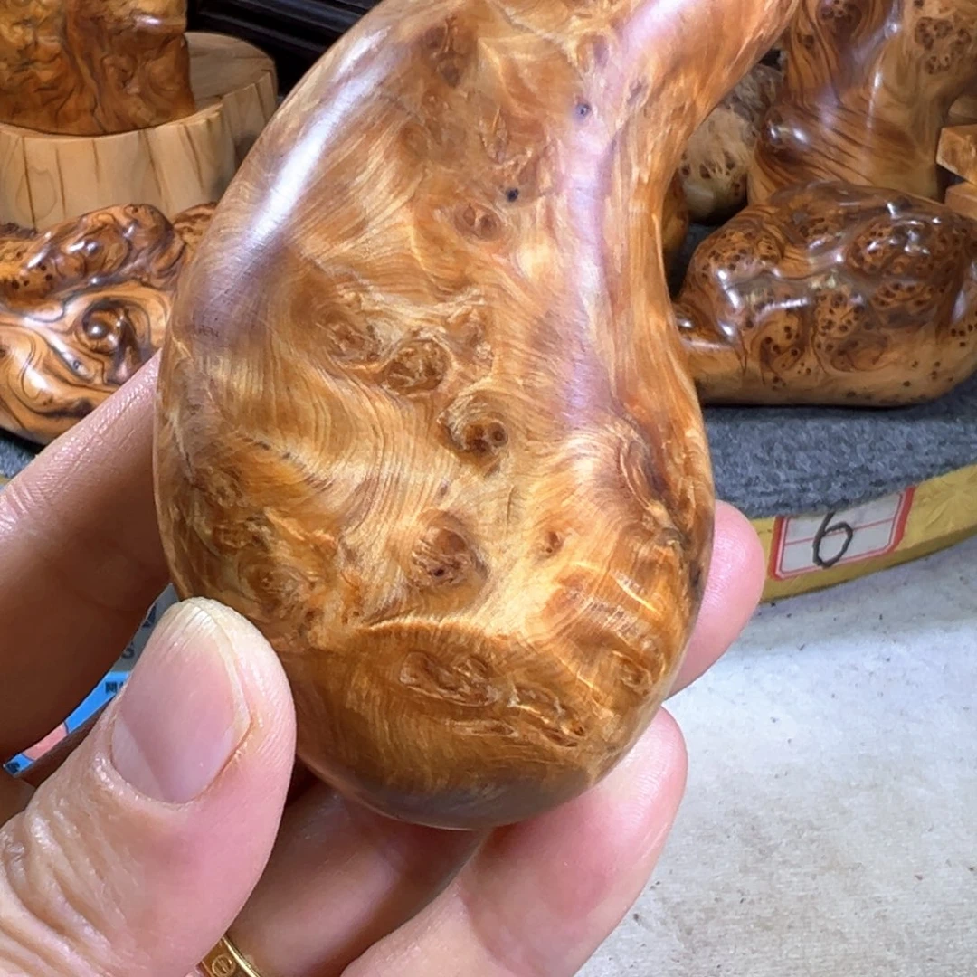 -****柏木随行摆件手把件