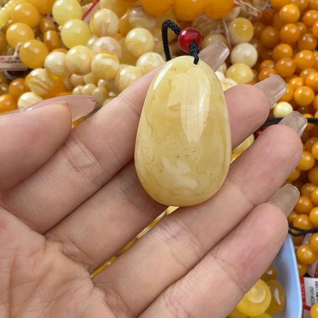 琥珀未镶嵌珠宝奇石