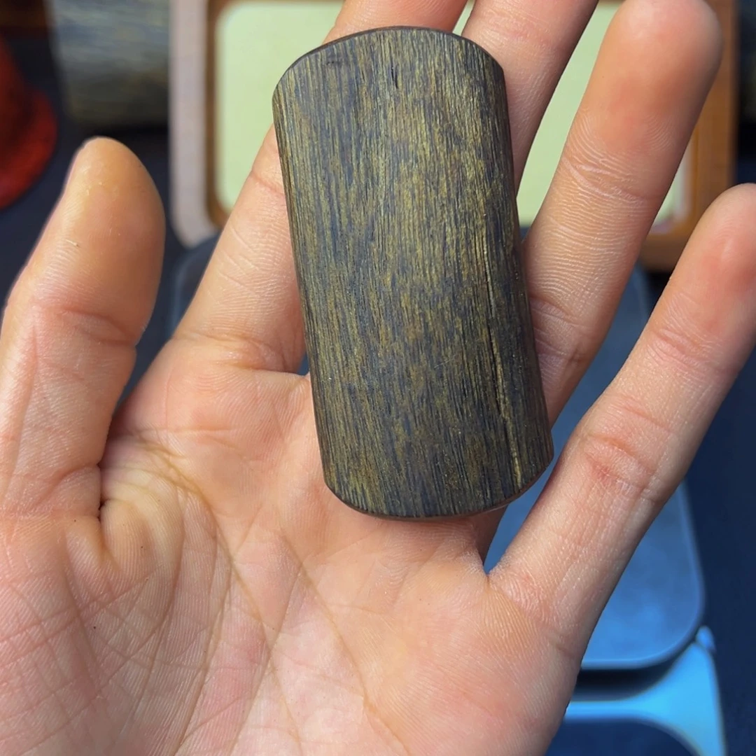 自***。沉香沉香碎屑金沙叶