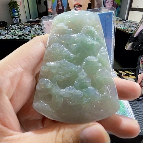 翡翠未镶嵌颈饰翡翠