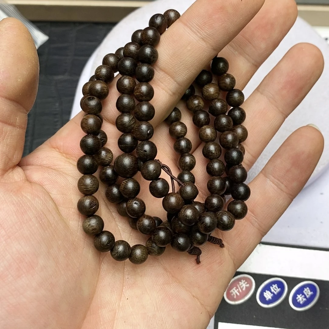 沉香碎屑沉香昆仑梅格