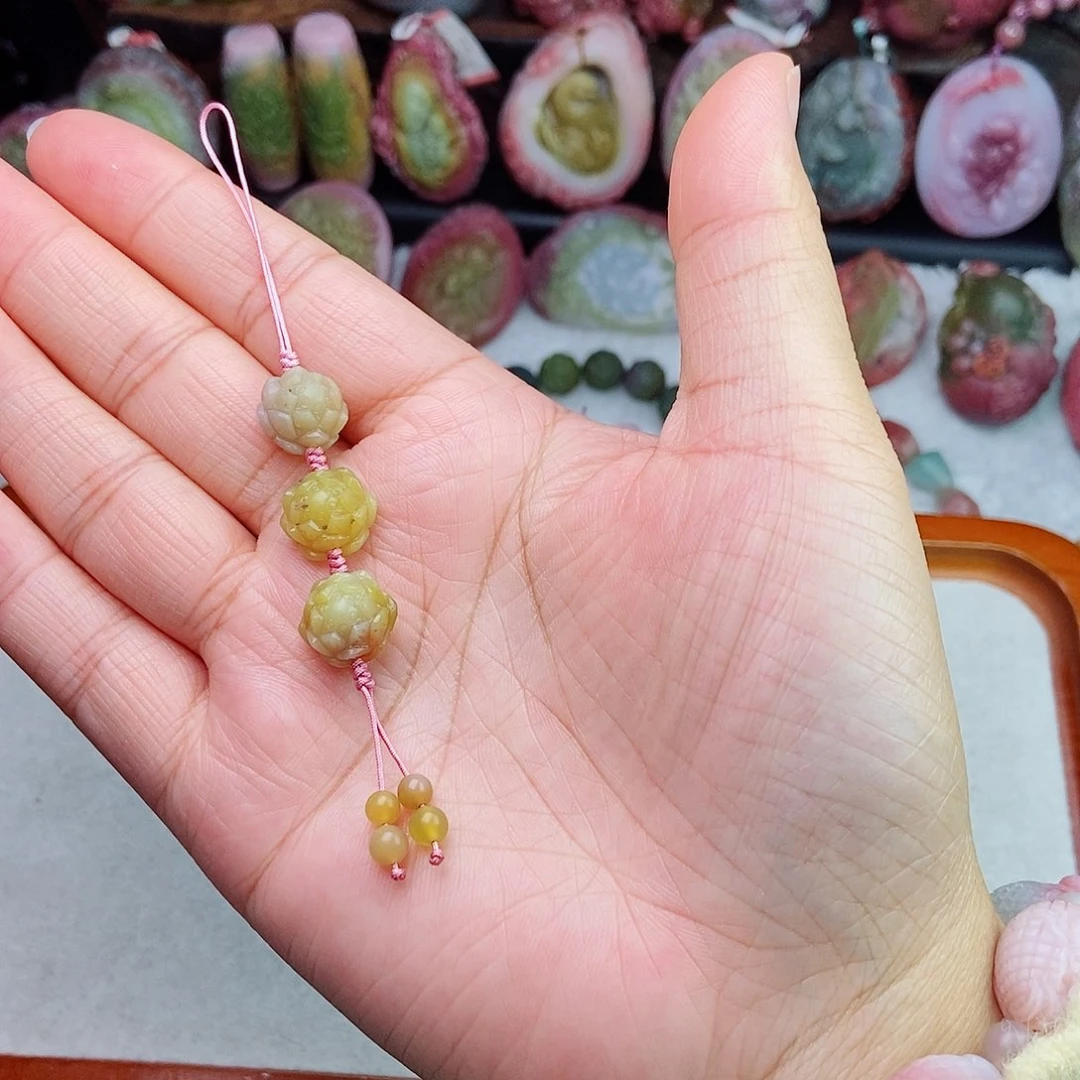 未镶嵌石英质玉（盐源）珠宝半成品