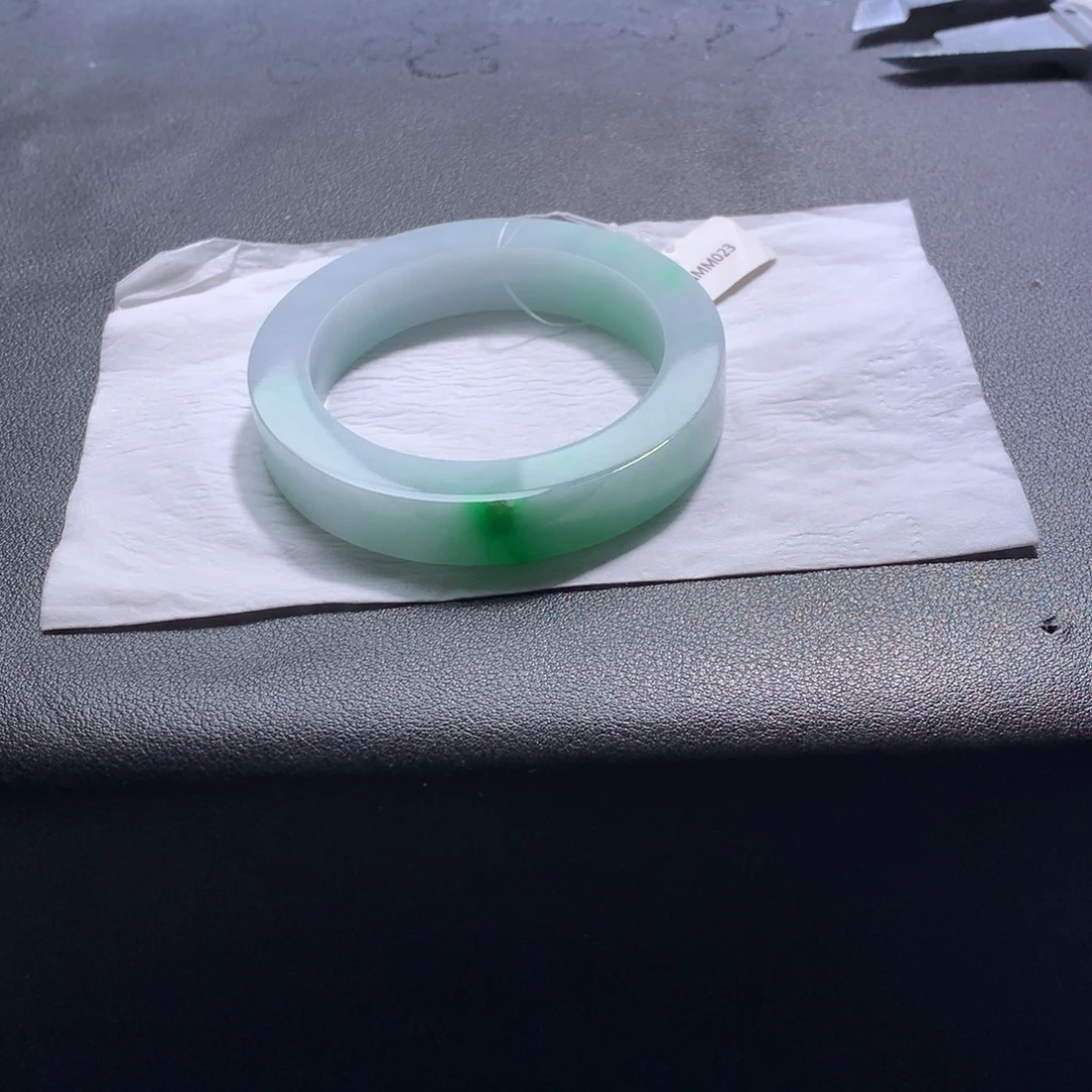 翠***儿定制翡翠未镶嵌翡翠手镯