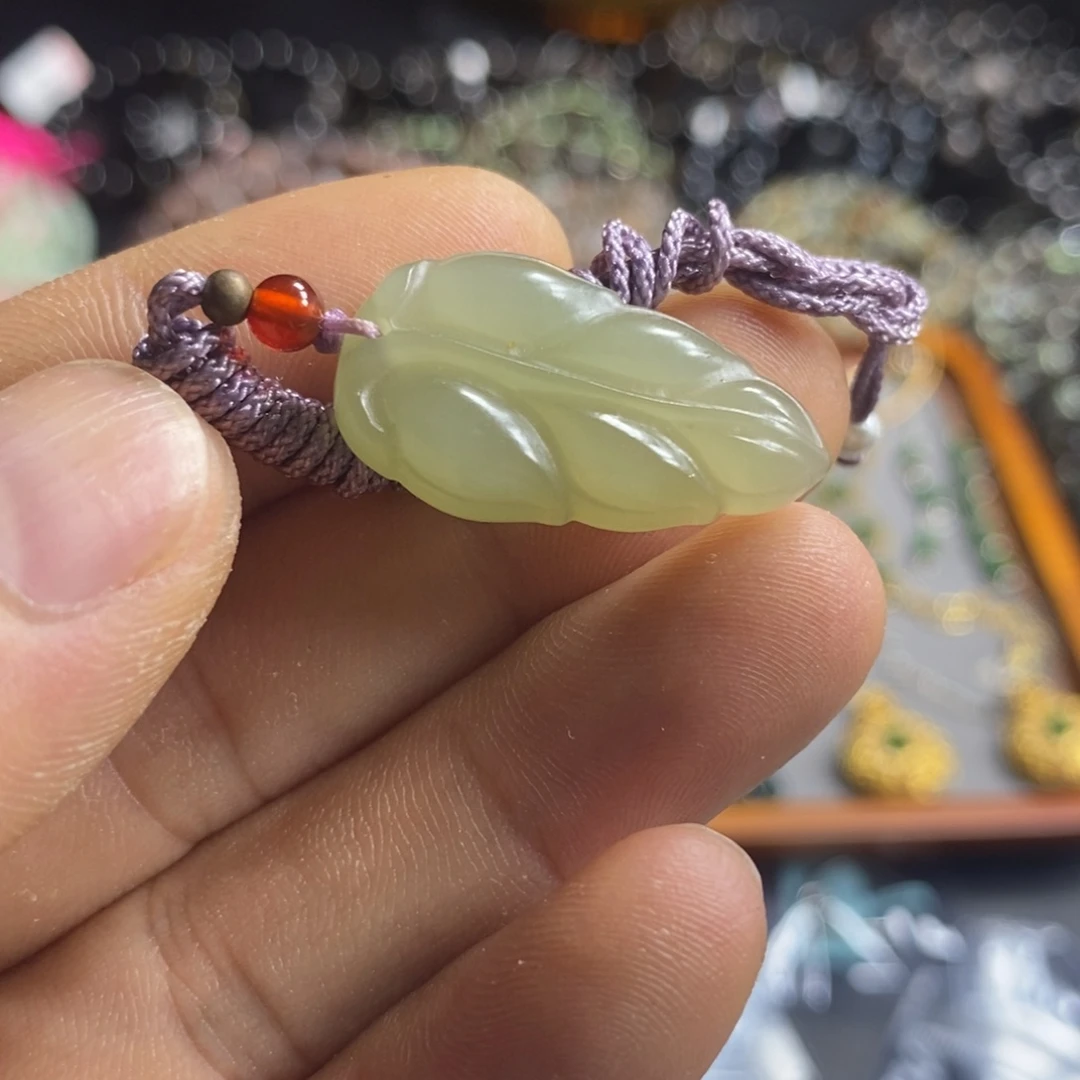 和田玉未镶嵌吊坠(不含链)特价玉叶