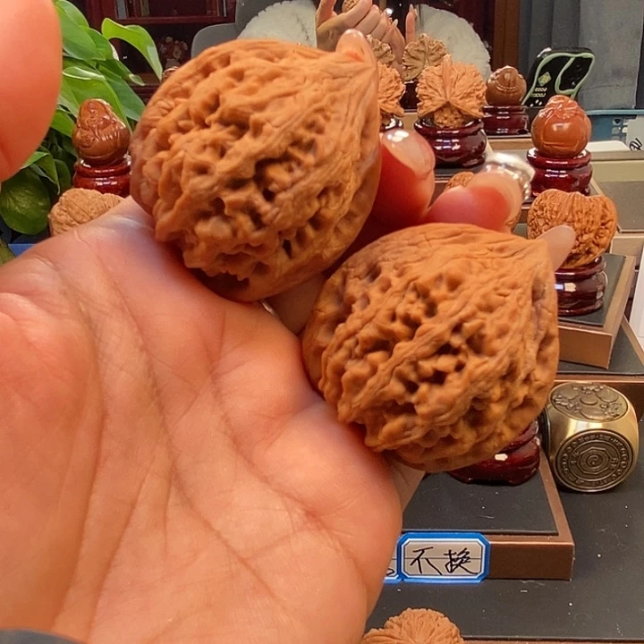 文玩核桃吊坠核桃