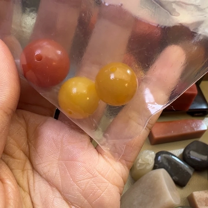*****印石寿山石三个小珠子送个小的