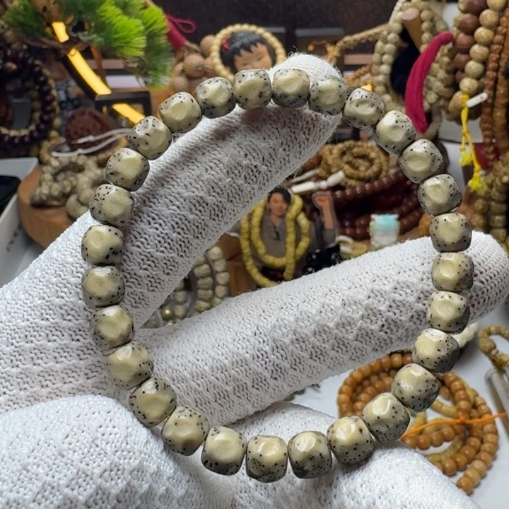 星月菩提手串3号车尺寸8.7石玉无相单圈