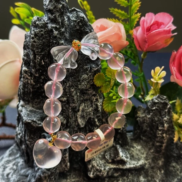 天然粉水晶菠萝珠手串310