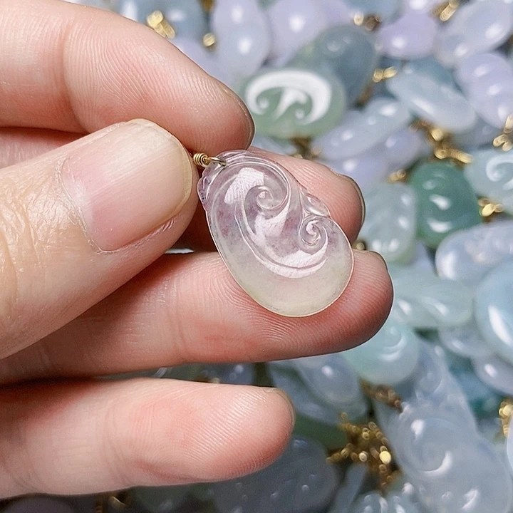 翡翠未镶嵌颈饰天然A货翡翠