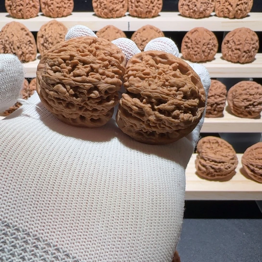 文玩核桃吊坠43团子