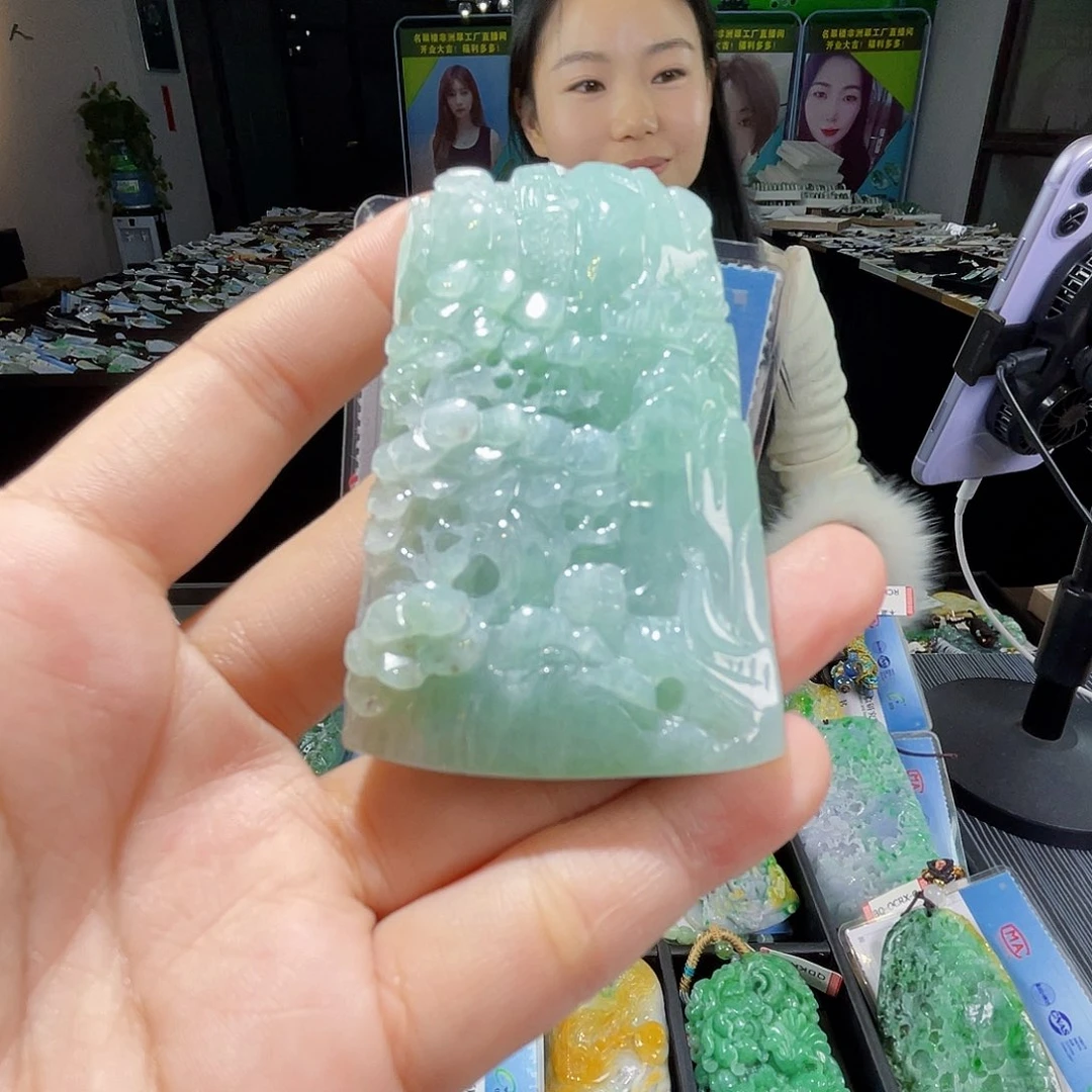 颈饰未镶嵌翡翠一