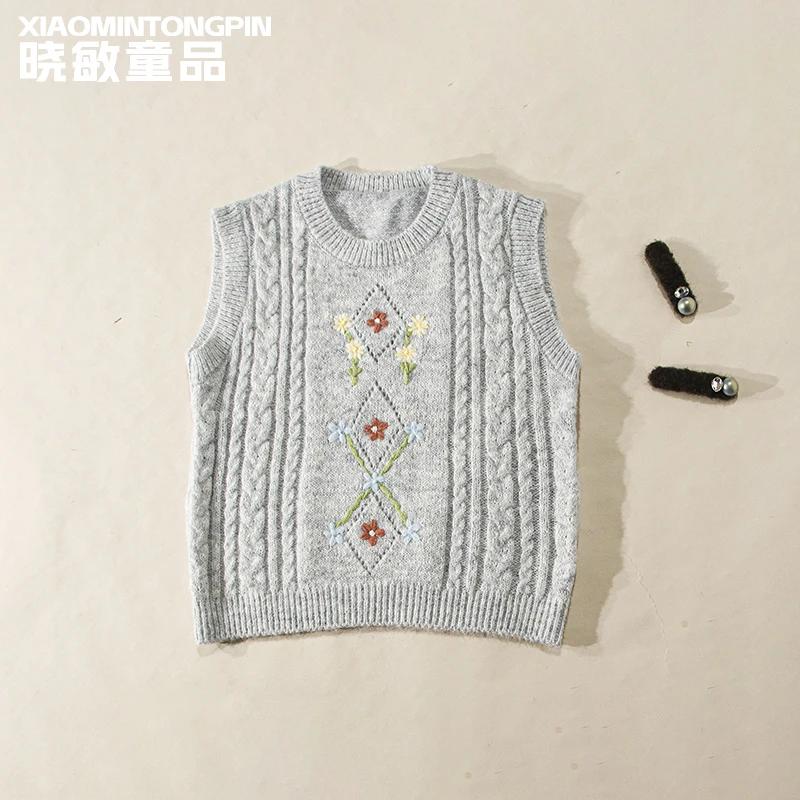 【素海】菱形绣花针织马甲3C3826