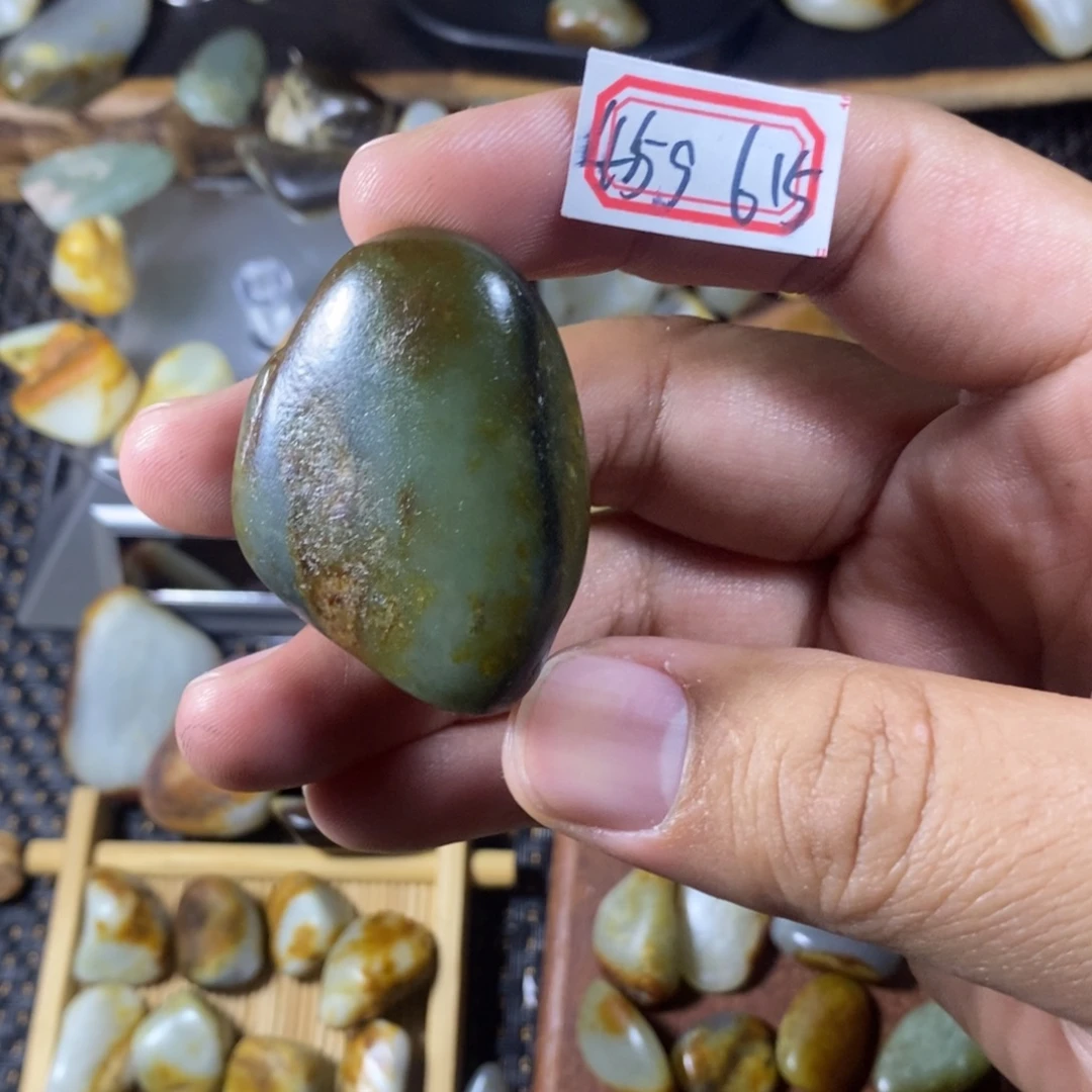 和田玉（糖玉）未镶嵌挂件