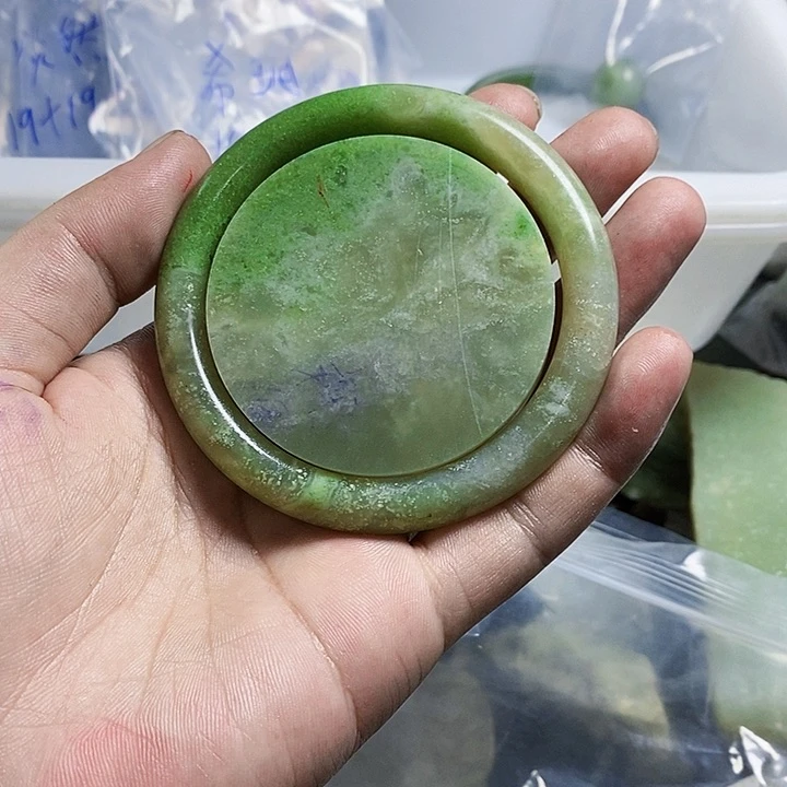 和田玉（糖玉）未镶嵌珠宝半成品姿***