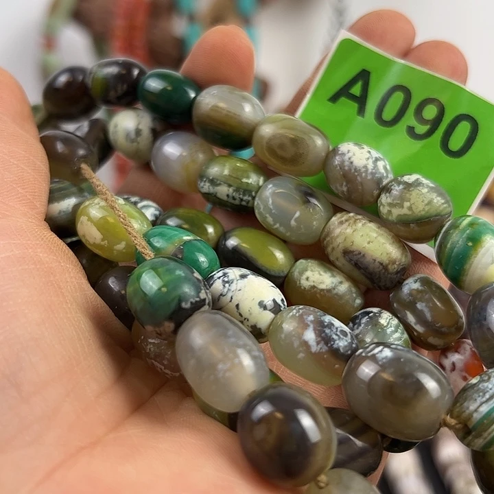 三****未镶嵌颈饰玛瑙/玉髓