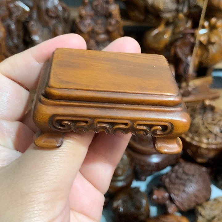 黄杨木小方底座的