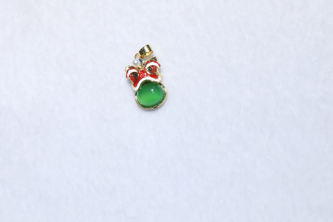 TYDZ787绿色翡翠吊坠