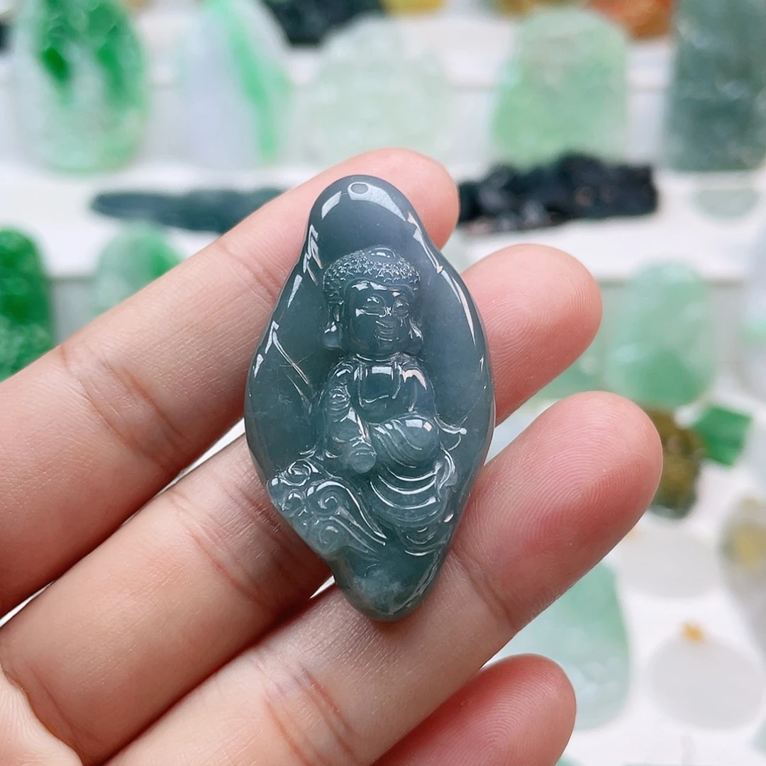 翡翠颈饰未镶嵌宝宝佛