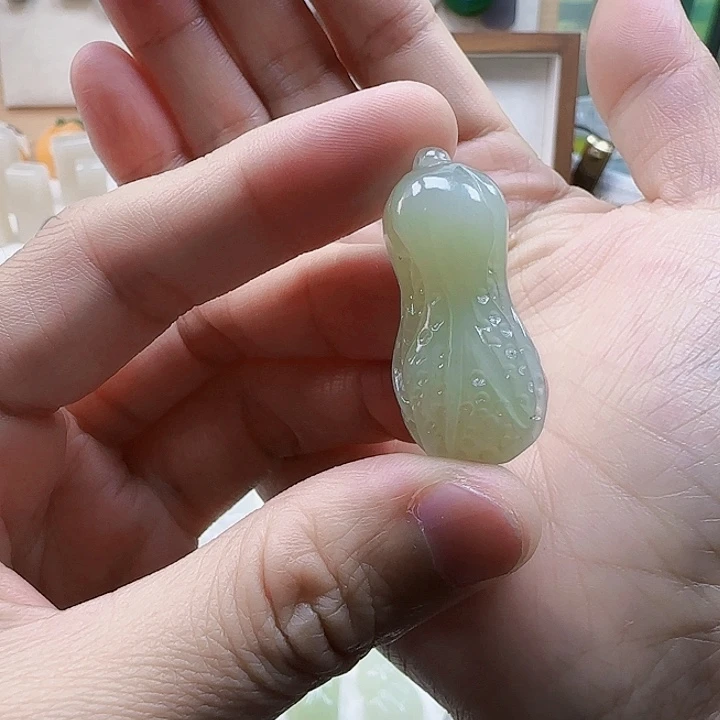 英***)和田玉未镶嵌吊坠(不含链)