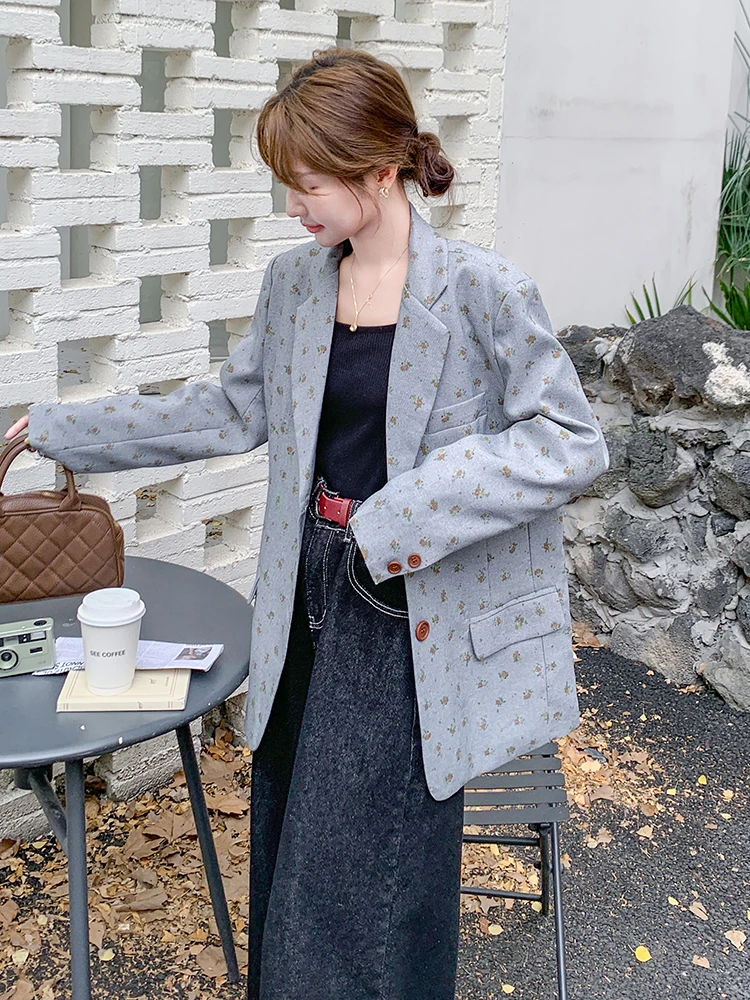 灰色碎花大码西装外套女春秋2025新款韩系设计感洋气西服胖mm爆款