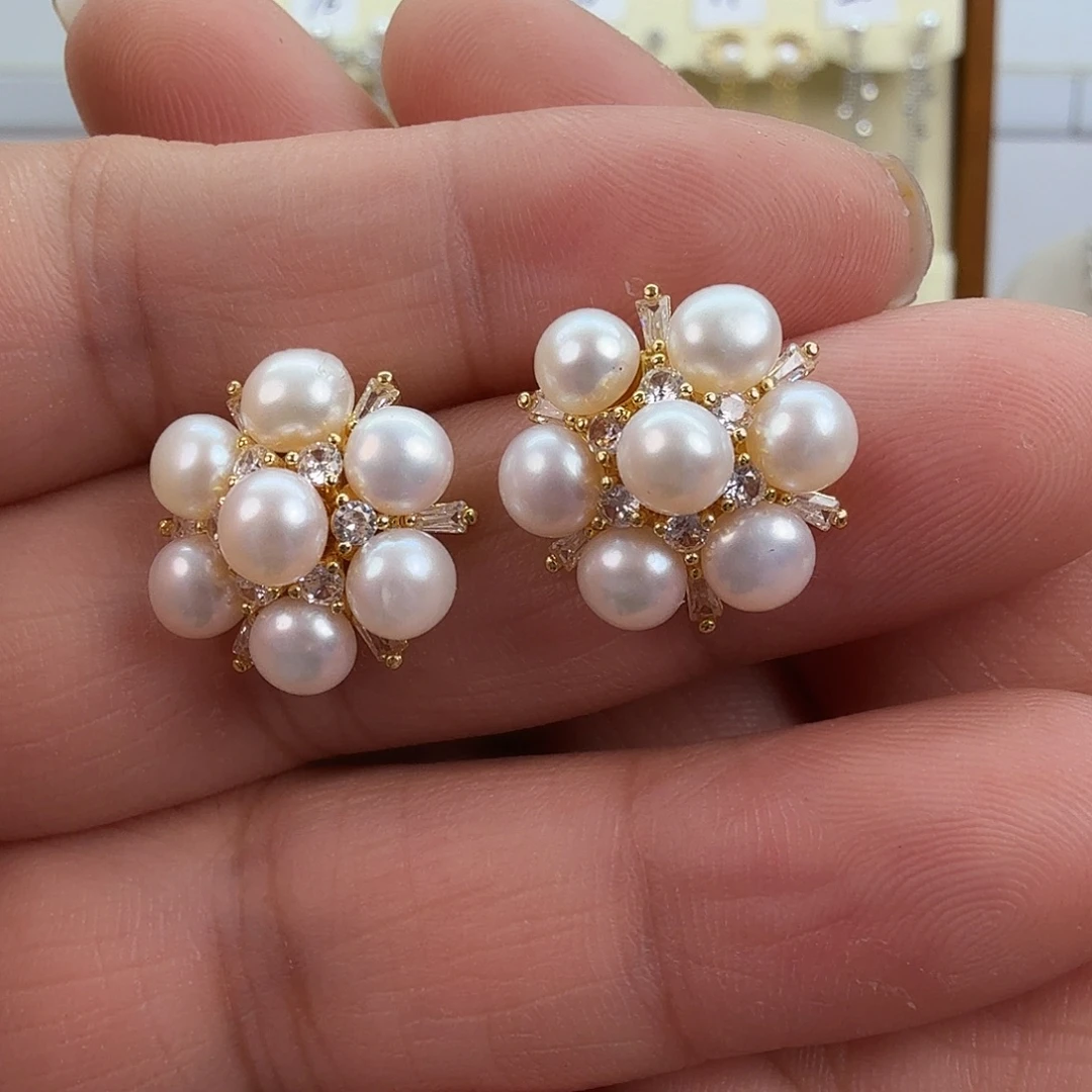 淡水珍珠耳饰未镶嵌