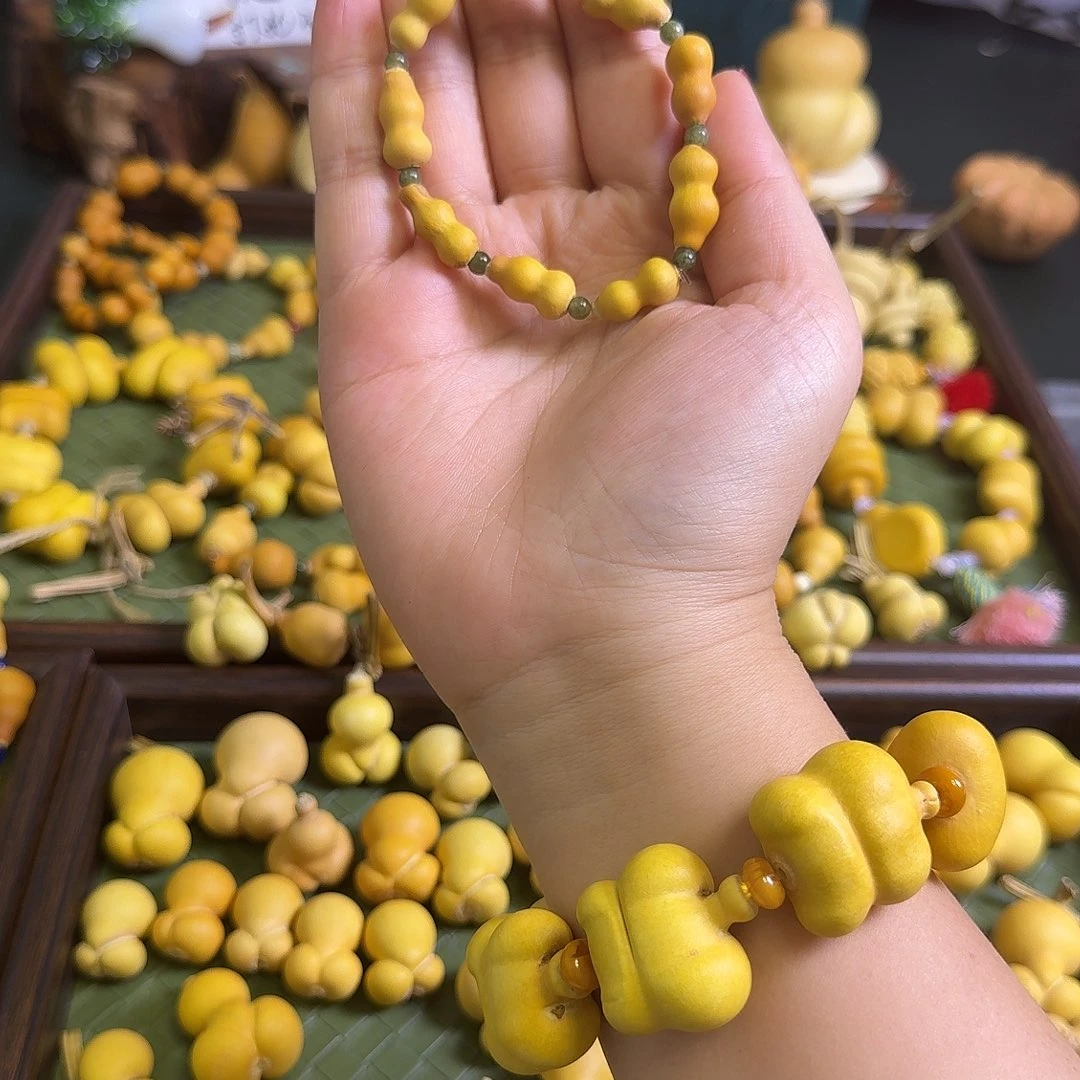 金***月大叶紫檀（黑酸枝木类）