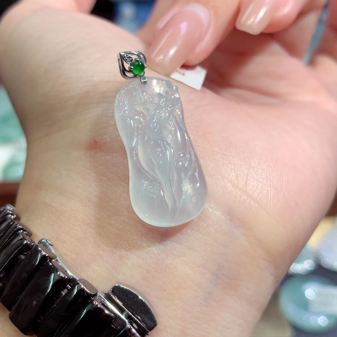 吊坠(不含链)18K金镶嵌翡翠