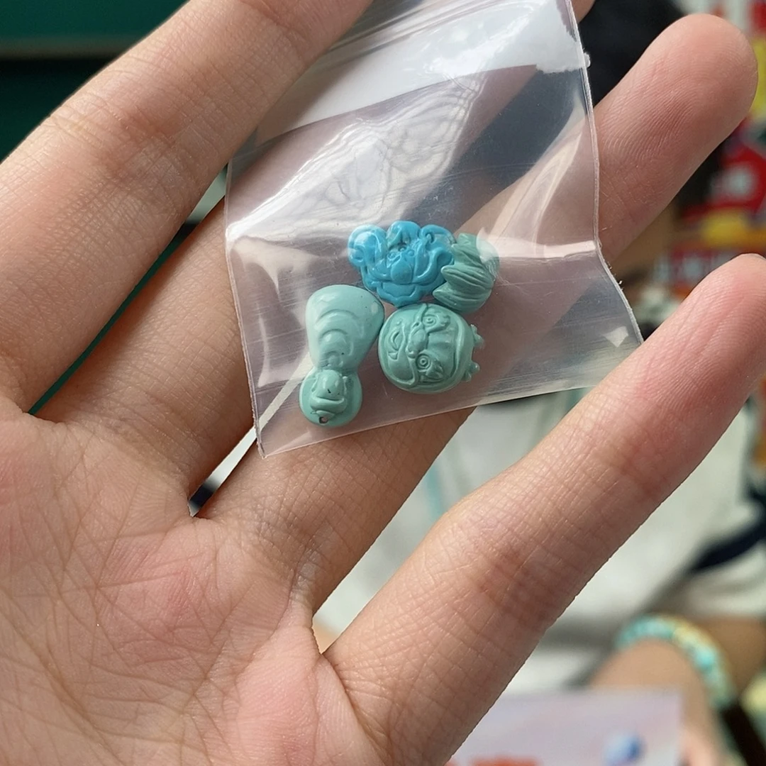 绿松石未镶嵌珠宝奇石